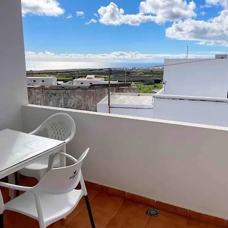 A Cozy Staying In The Heart Of Lanzarote. *